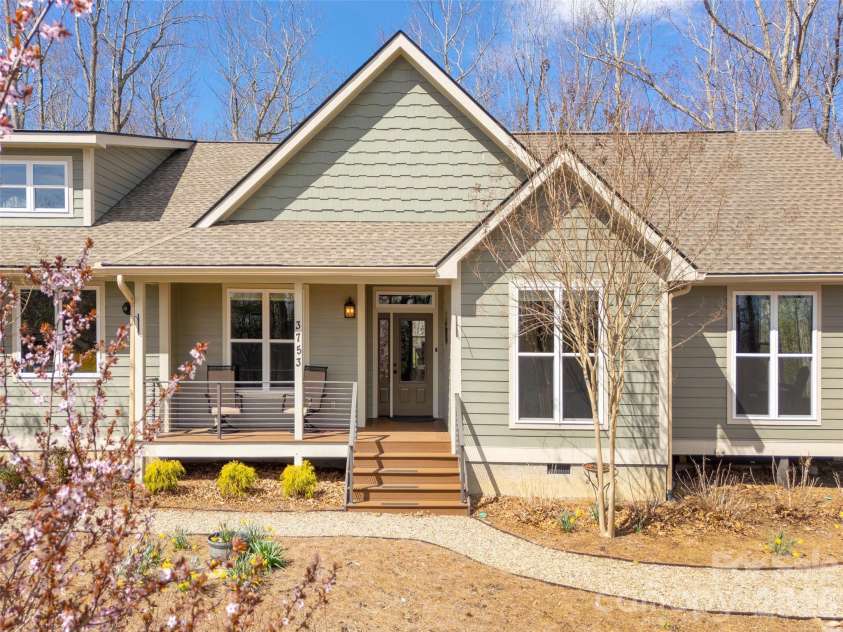 3753 Laurel Park Highway, Laurel Park, NC 28739.  MLS# CAR4358113, YatesRealty ID 13942. 