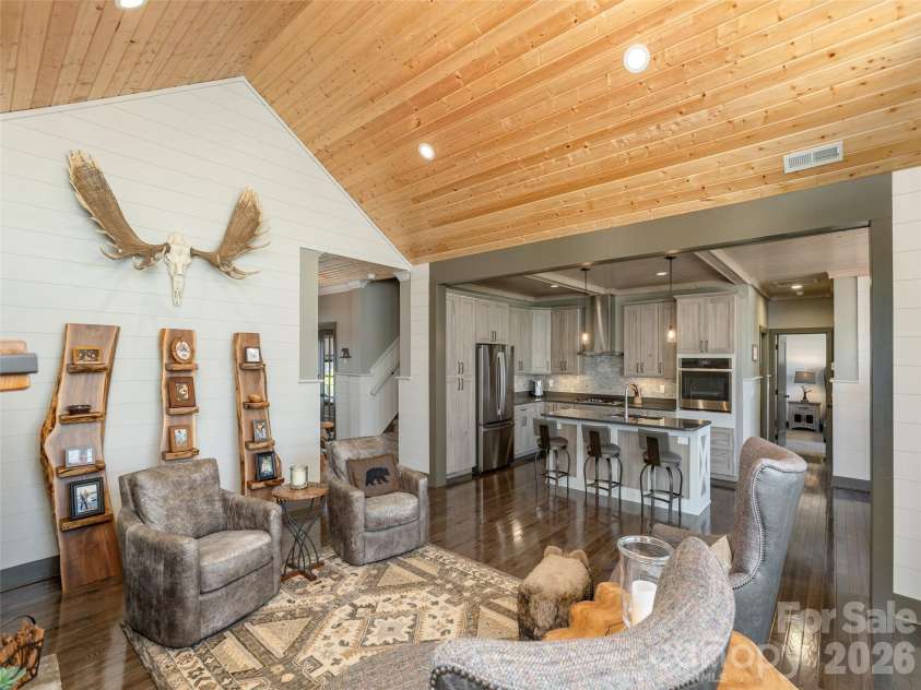 3753 Laurel Park Highway, Laurel Park, NC 28739.  MLS# CAR4358113, YatesRealty ID 13942. 