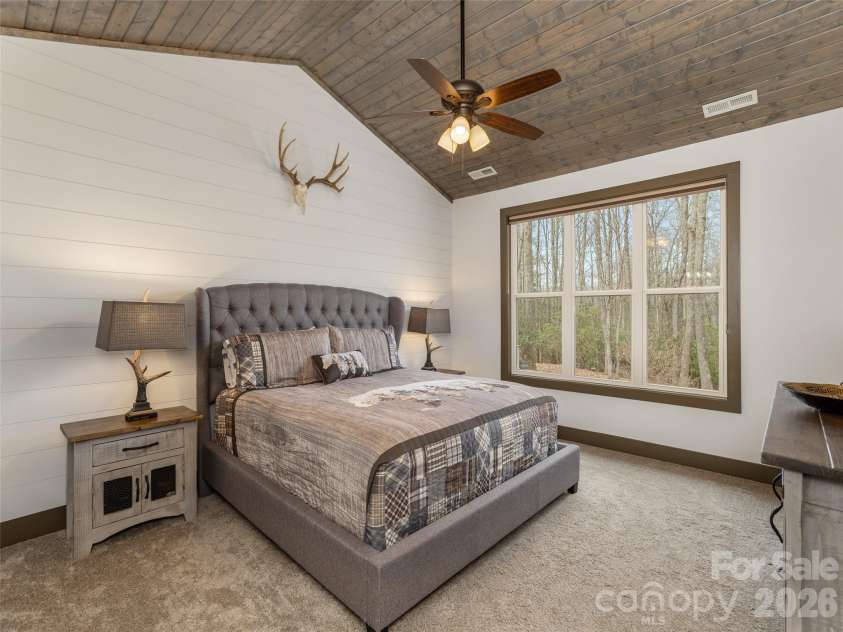 3753 Laurel Park Highway, Laurel Park, NC 28739.  MLS# CAR4358113, YatesRealty ID 13942. 