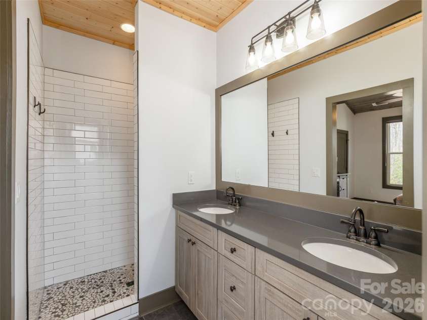 3753 Laurel Park Highway, Laurel Park, NC 28739.  MLS# CAR4358113, YatesRealty ID 13942. 