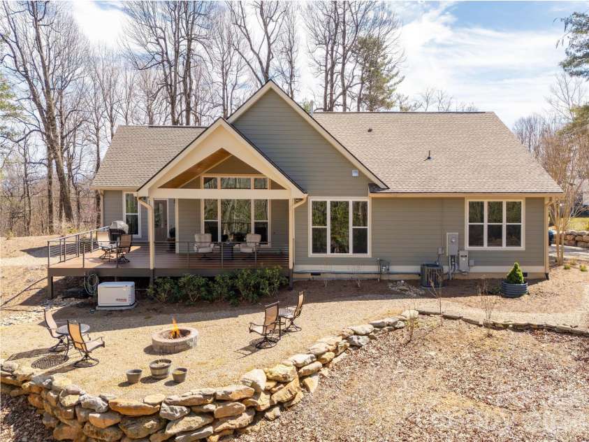 3753 Laurel Park Highway, Laurel Park, NC 28739.  MLS# CAR4358113, YatesRealty ID 13942. 
