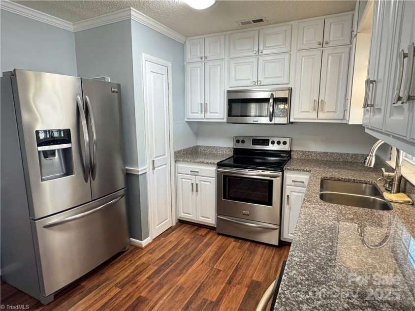 112 Timberlake Trail, Elkin, NC 28621.  MLS# CAR4243956, YatesRealty ID 13943. 