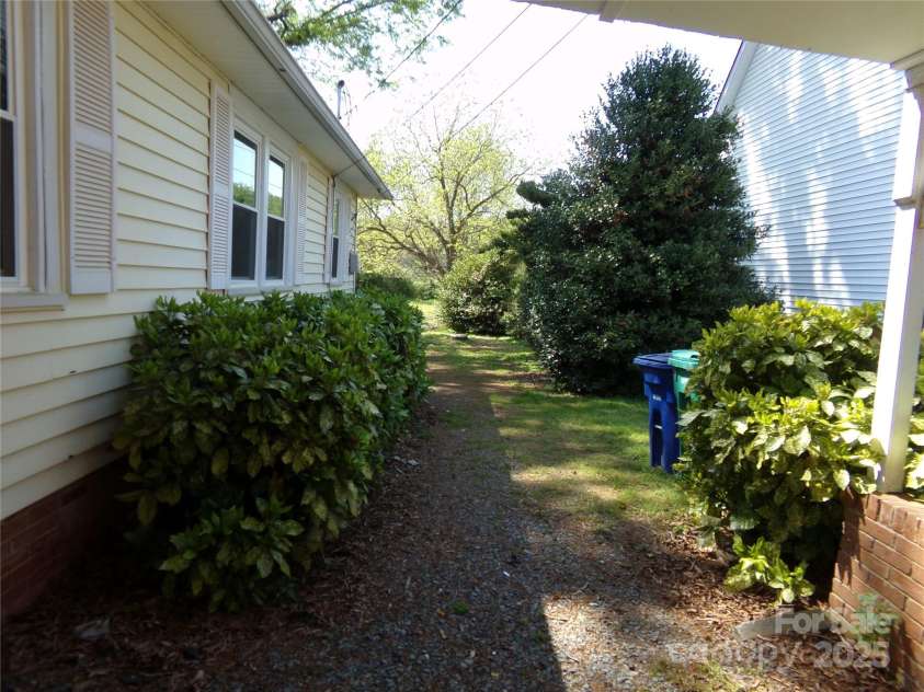 202 Love Chapel Road, Stanfield, NC 28163.  MLS# CAR4247268, YatesRealty ID 13944. 