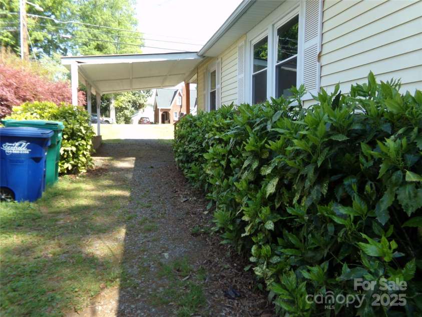 202 Love Chapel Road, Stanfield, NC 28163.  MLS# CAR4247268, YatesRealty ID 13944. 