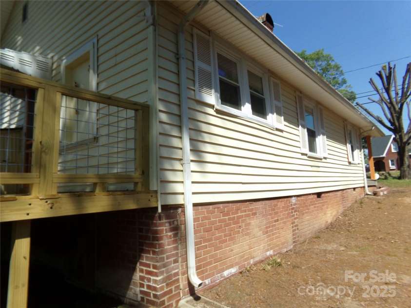 202 Love Chapel Road, Stanfield, NC 28163.  MLS# CAR4247268, YatesRealty ID 13944. 