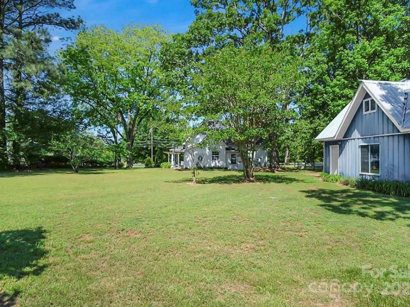 108 Stockton Street, Shelby, NC 28150.  MLS# CAR4256542, YatesRealty ID 13946. 