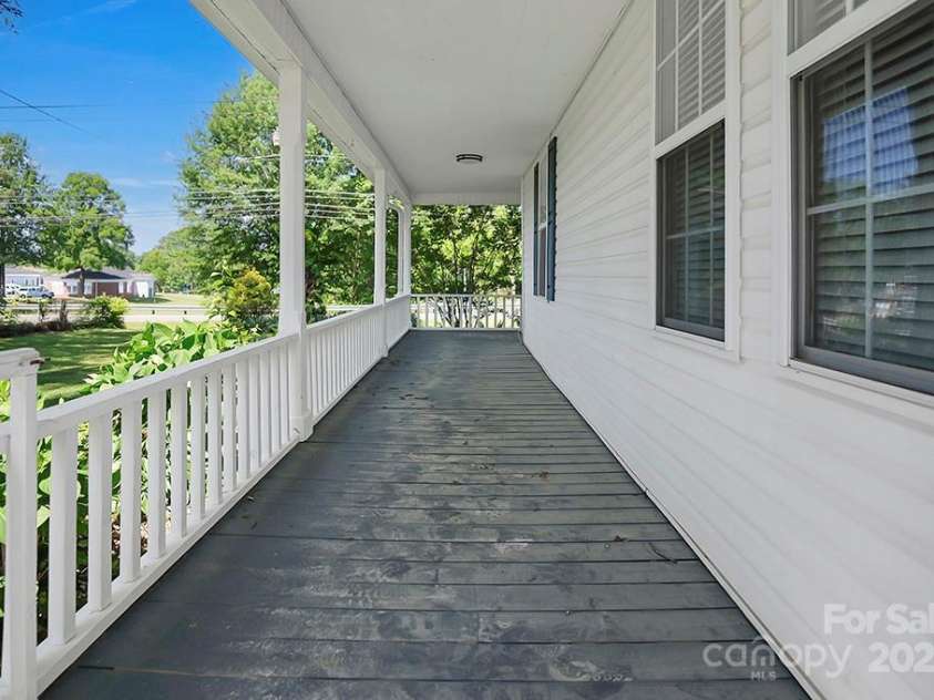 108 Stockton Street, Shelby, NC 28150.  MLS# CAR4256542, YatesRealty ID 13946. 