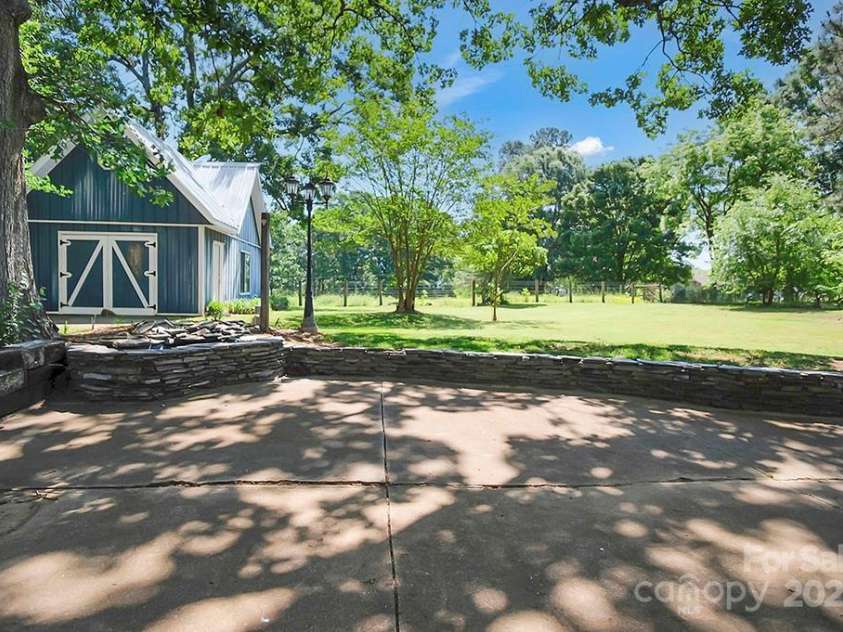 108 Stockton Street, Shelby, NC 28150.  MLS# CAR4256542, YatesRealty ID 13946. 