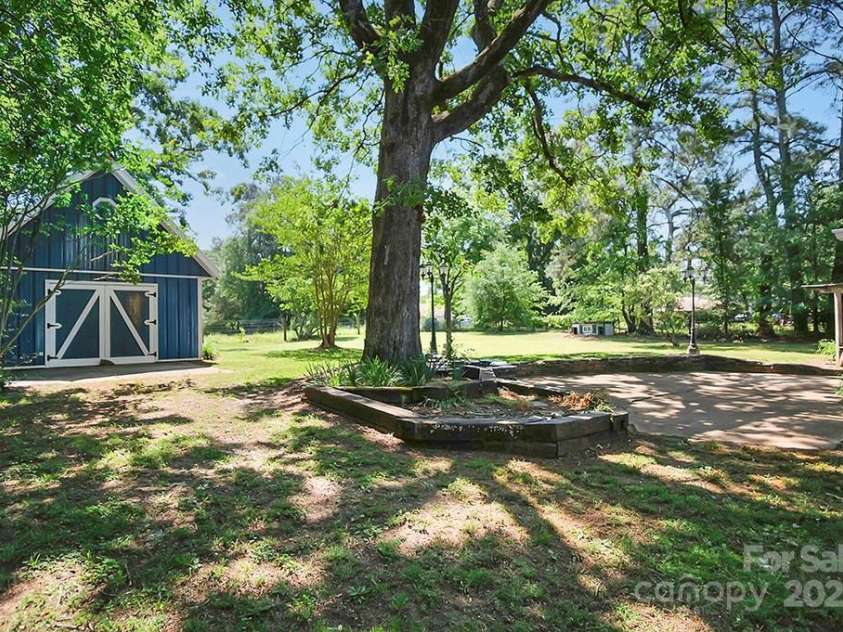 108 Stockton Street, Shelby, NC 28150.  MLS# CAR4256542, YatesRealty ID 13946. 