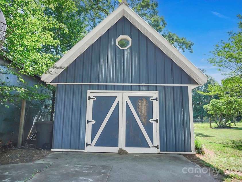 108 Stockton Street, Shelby, NC 28150.  MLS# CAR4256542, YatesRealty ID 13946. 