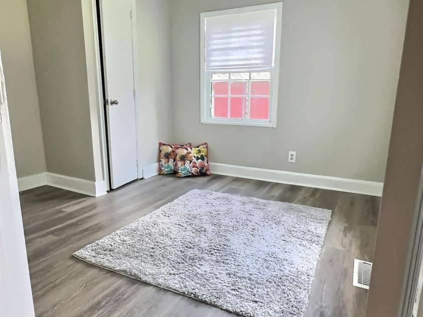 507 Maple Avenue, Gastonia, NC 28054.  MLS# CAR4235810, YatesRealty ID 13947. Ideal as a guest room, home office, or kid’s space.