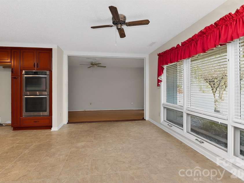 9516 Westmoreland Road, Cornelius, NC 28031.  MLS# CAR4359572, YatesRealty ID 13947. 