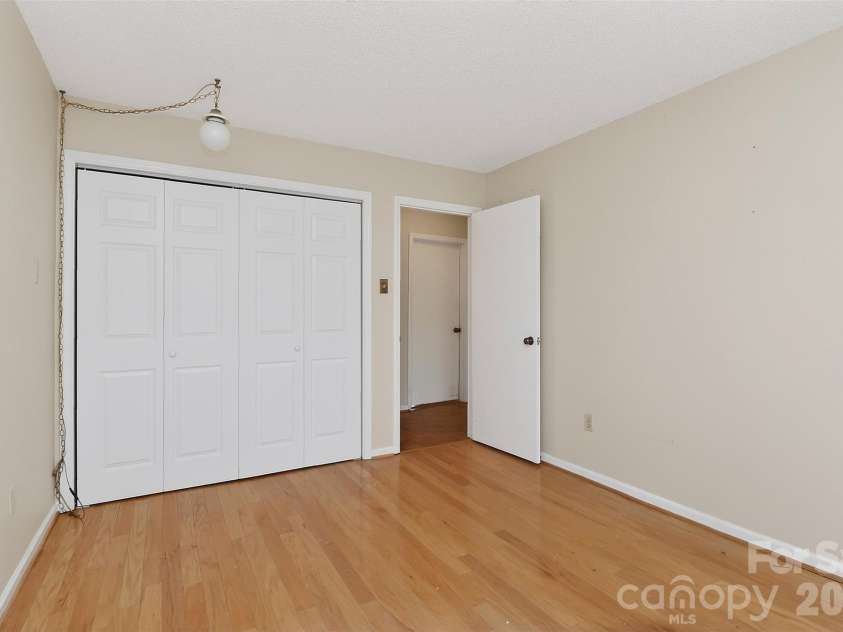9516 Westmoreland Road, Cornelius, NC 28031.  MLS# CAR4359572, YatesRealty ID 13947. 