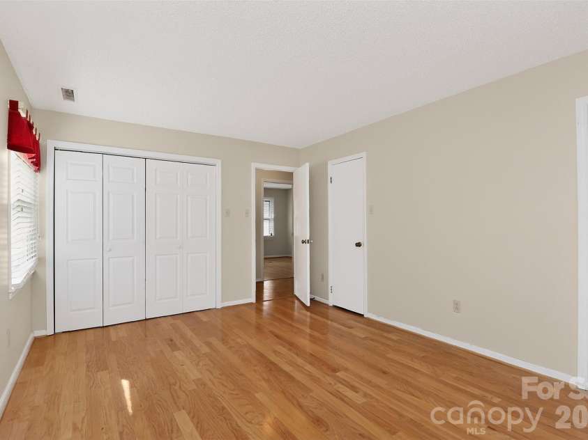 9516 Westmoreland Road, Cornelius, NC 28031.  MLS# CAR4359572, YatesRealty ID 13947. 