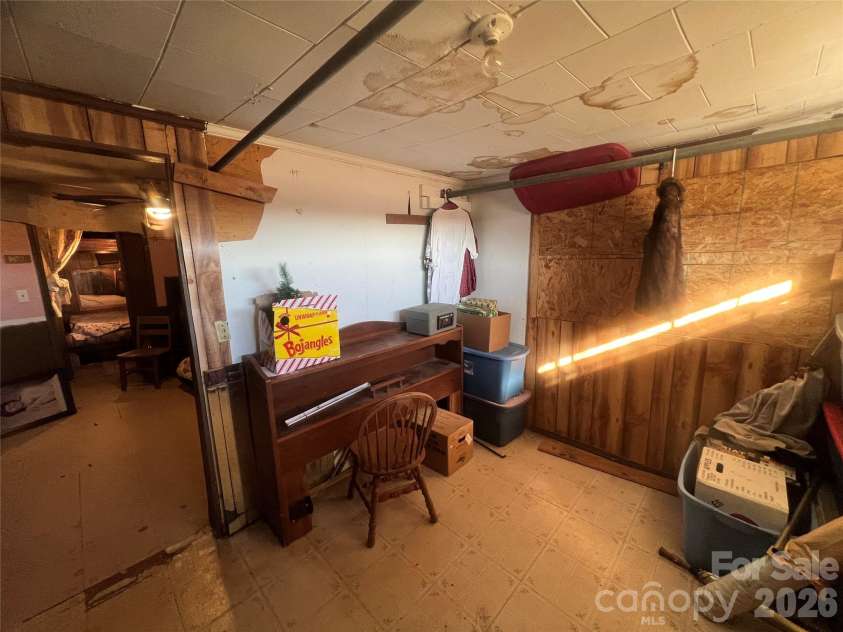 3217 Howe Dairy Road, Gastonia, NC 28056.  MLS# CAR4362411, YatesRealty ID 13948. 