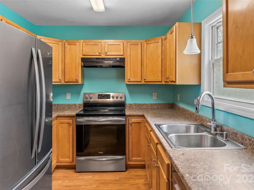 29 Byrd Road, Black Mountain, NC 28711.  MLS# CAR4254878, YatesRealty ID 13949. 