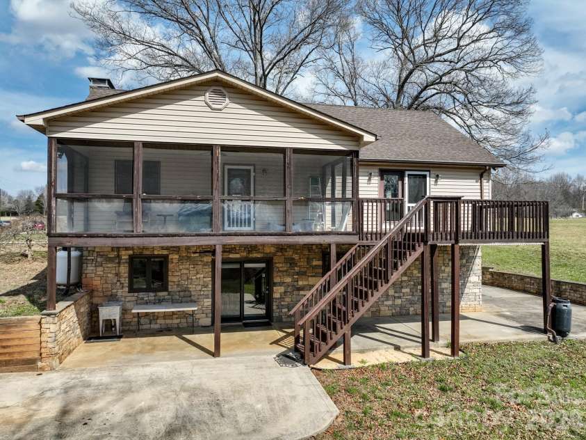 544 Hicks Creek Road, Troutman, NC 28166.  MLS# CAR4348954, YatesRealty ID 13949. 