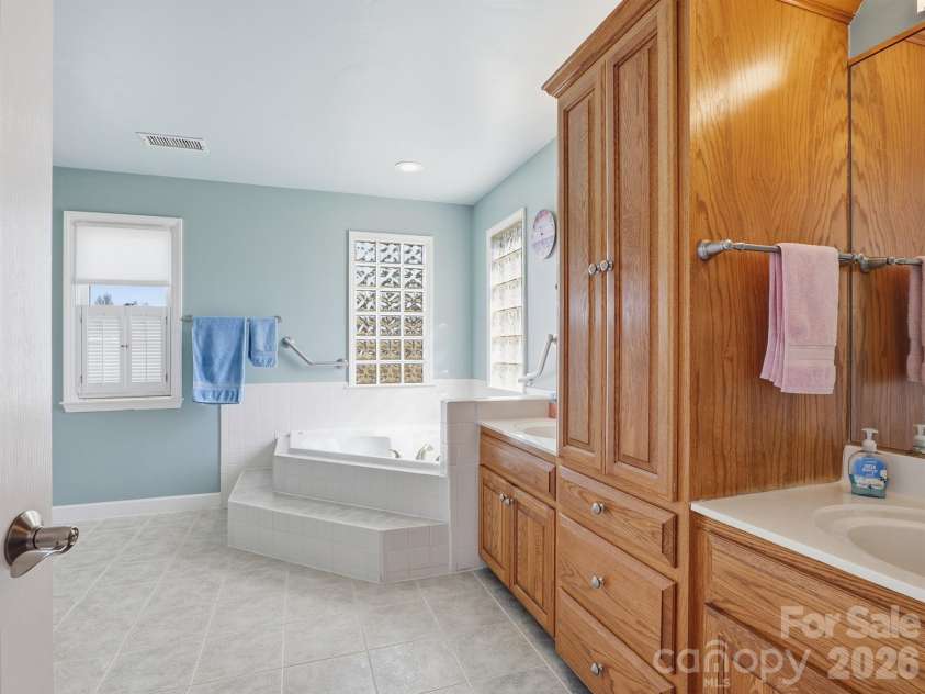 544 Hicks Creek Road, Troutman, NC 28166.  MLS# CAR4348954, YatesRealty ID 13949. 