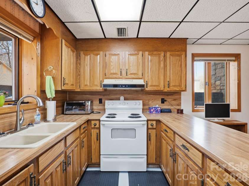544 Hicks Creek Road, Troutman, NC 28166.  MLS# CAR4348954, YatesRealty ID 13949. 