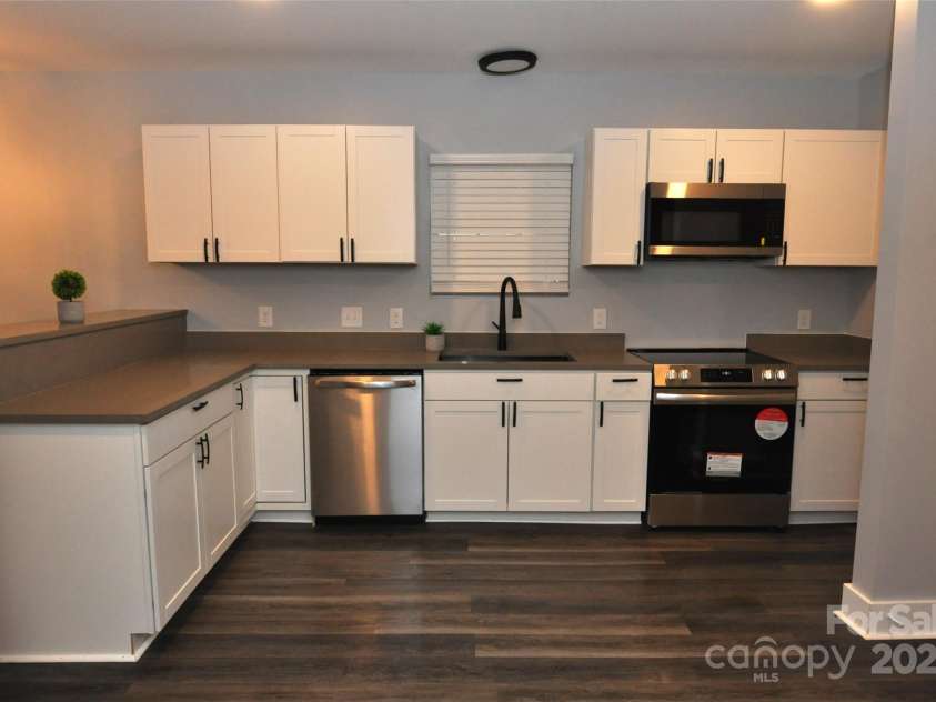 560 Second Street, Chester, SC 29706.  MLS# CAR4331560, YatesRealty ID 1395. 