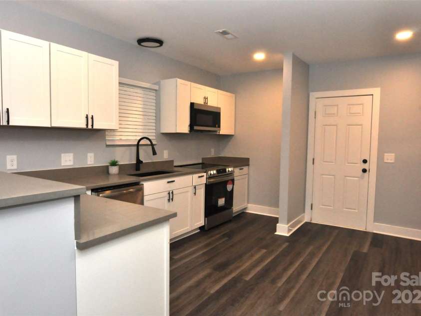 560 Second Street, Chester, SC 29706.  MLS# CAR4331560, YatesRealty ID 1395. 