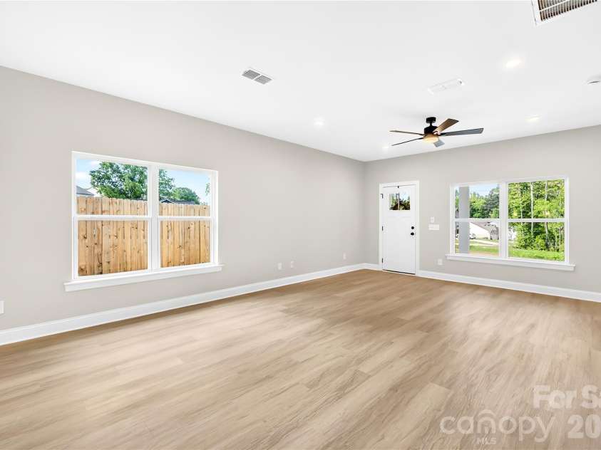 110 Waco Avenue, Kannapolis, NC 28083.  MLS# CAR4367410, YatesRealty ID 13952. 