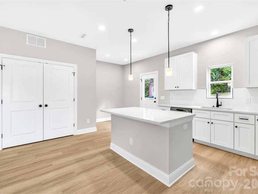 110 Waco Avenue, Kannapolis, NC 28083.  MLS# CAR4367410, YatesRealty ID 13952. 
