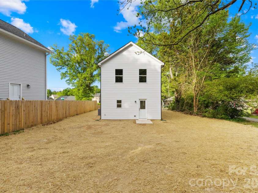 110 Waco Avenue, Kannapolis, NC 28083.  MLS# CAR4367410, YatesRealty ID 13952. 