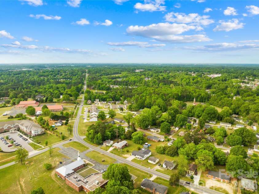 110 Waco Avenue, Kannapolis, NC 28083.  MLS# CAR4367410, YatesRealty ID 13952. 