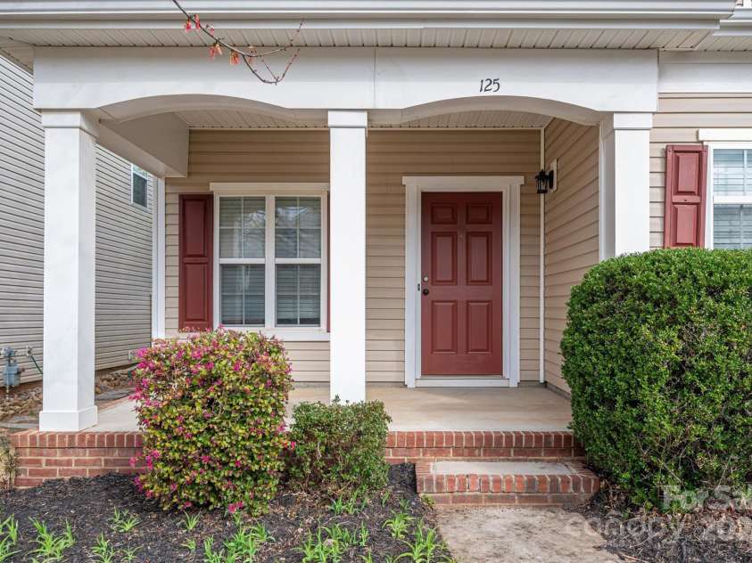 125 Colville Road, Mooresville, NC 28117.  MLS# CAR4240810, YatesRealty ID 13954. Front Porch