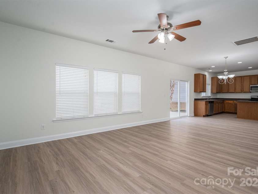 125 Colville Road, Mooresville, NC 28117.  MLS# CAR4240810, YatesRealty ID 13954. Great Room