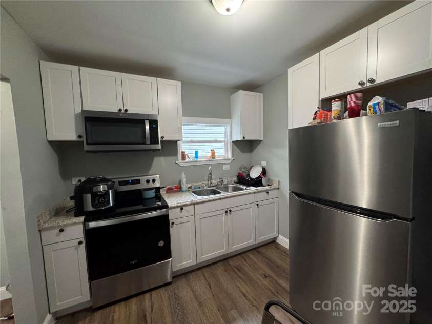 81 Academy Avenue, Concord, NC 28025.  MLS# CAR4251625, YatesRealty ID 13957. 