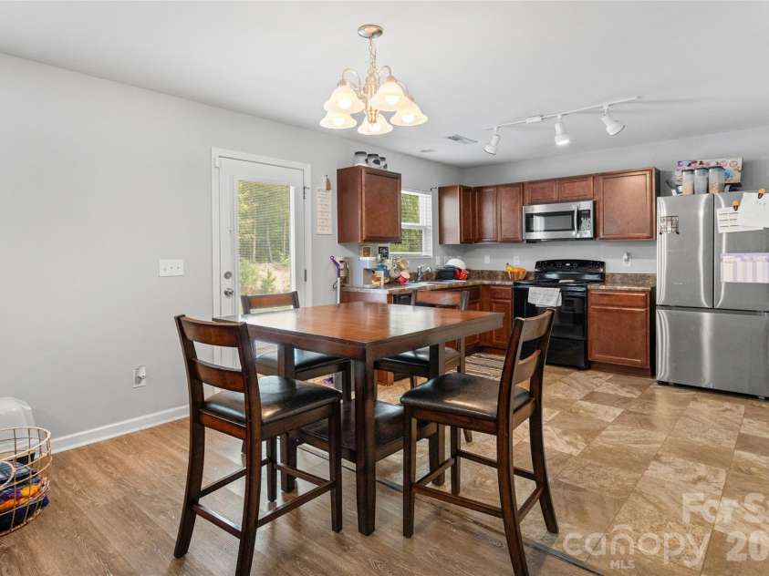 2046 Park Drive, Lancaster, SC 29720.  MLS# CAR4370176, YatesRealty ID 13958. 