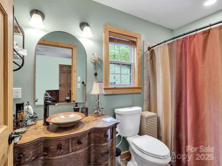 265 Gobbler Ridge, Sylva, NC 28779.  MLS# CAR4256383, YatesRealty ID 13958. 