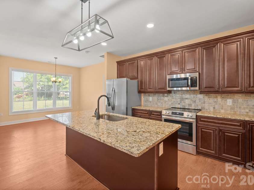 101 Long Meadows Drive, Kings Mountain, NC 28086.  MLS# CAR4371125, YatesRealty ID 13959. 