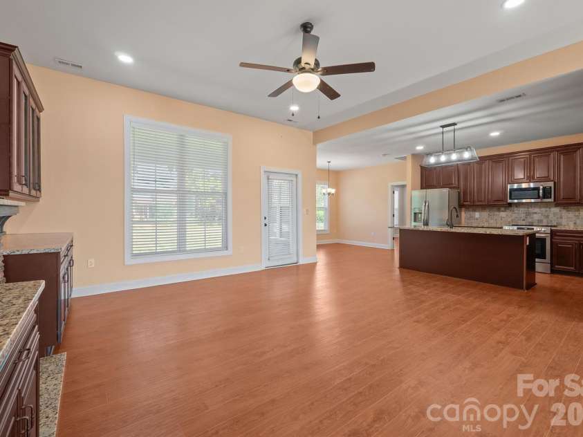 101 Long Meadows Drive, Kings Mountain, NC 28086.  MLS# CAR4371125, YatesRealty ID 13959. 