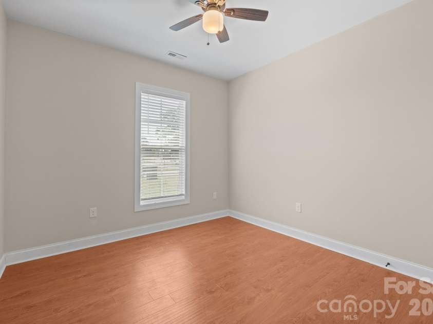 101 Long Meadows Drive, Kings Mountain, NC 28086.  MLS# CAR4371125, YatesRealty ID 13959. 