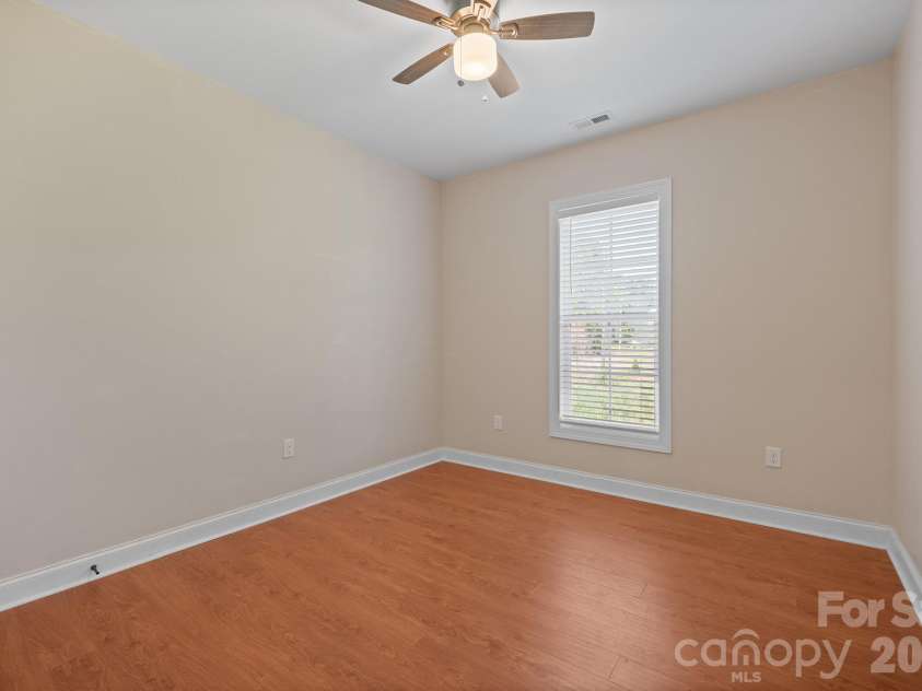 101 Long Meadows Drive, Kings Mountain, NC 28086.  MLS# CAR4371125, YatesRealty ID 13959. 