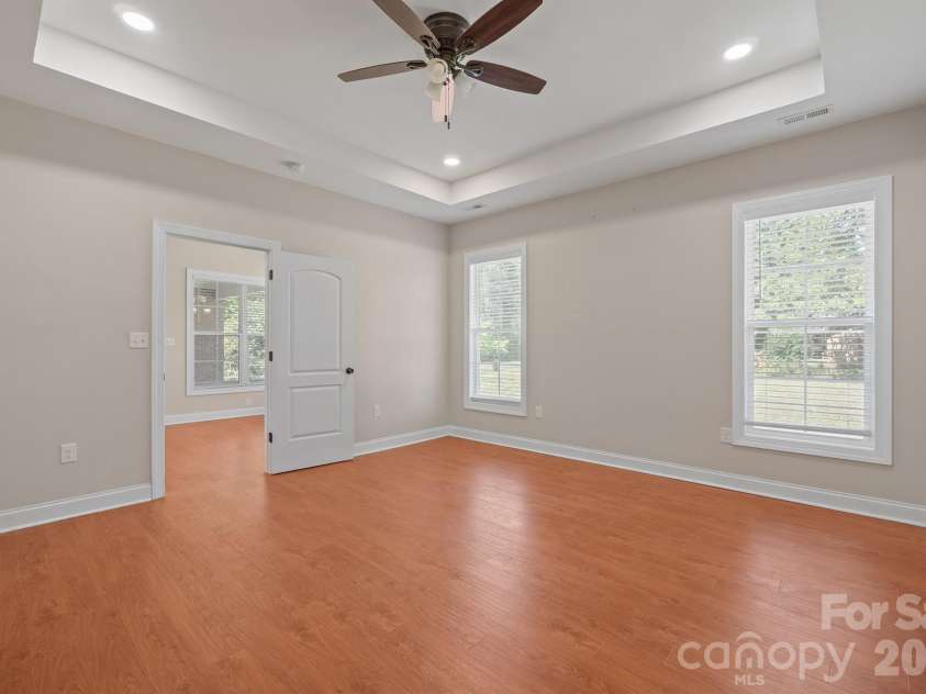 101 Long Meadows Drive, Kings Mountain, NC 28086.  MLS# CAR4371125, YatesRealty ID 13959. 