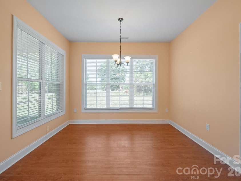 101 Long Meadows Drive, Kings Mountain, NC 28086.  MLS# CAR4371125, YatesRealty ID 13959. 