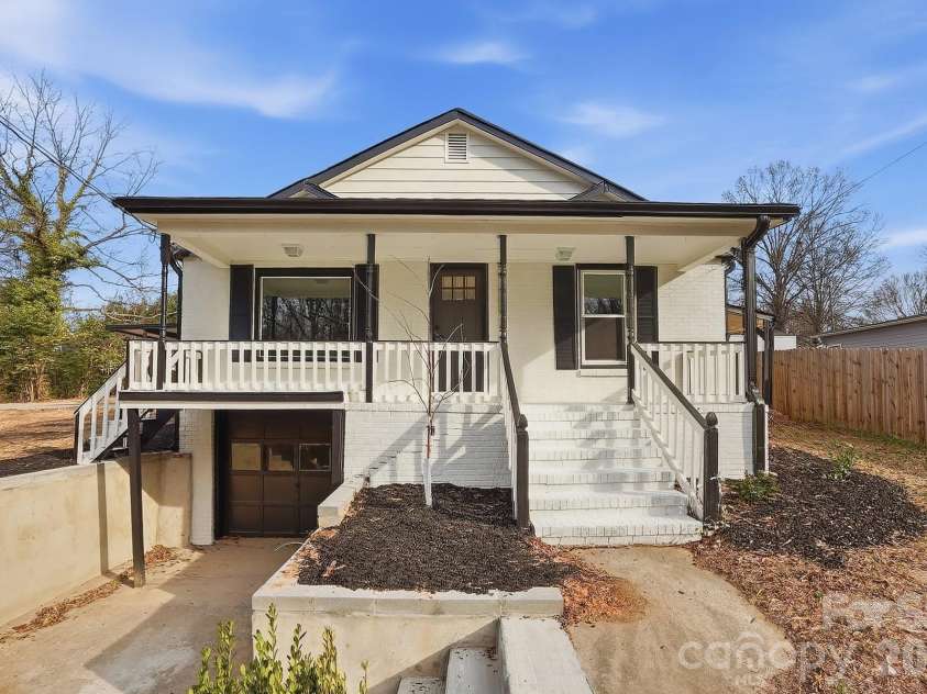 212 Pethel Street, Kannapolis, NC 28081.  MLS# CAR4349050, YatesRealty ID 13963. 