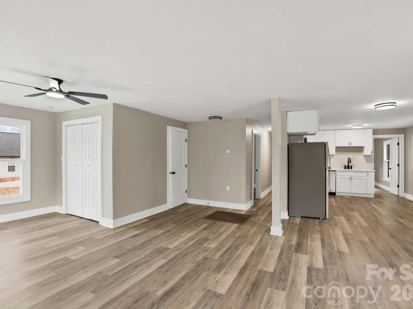 212 Pethel Street, Kannapolis, NC 28081.  MLS# CAR4349050, YatesRealty ID 13963. 