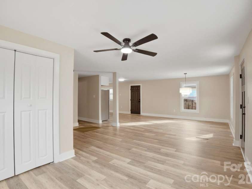 212 Pethel Street, Kannapolis, NC 28081.  MLS# CAR4349050, YatesRealty ID 13963. 