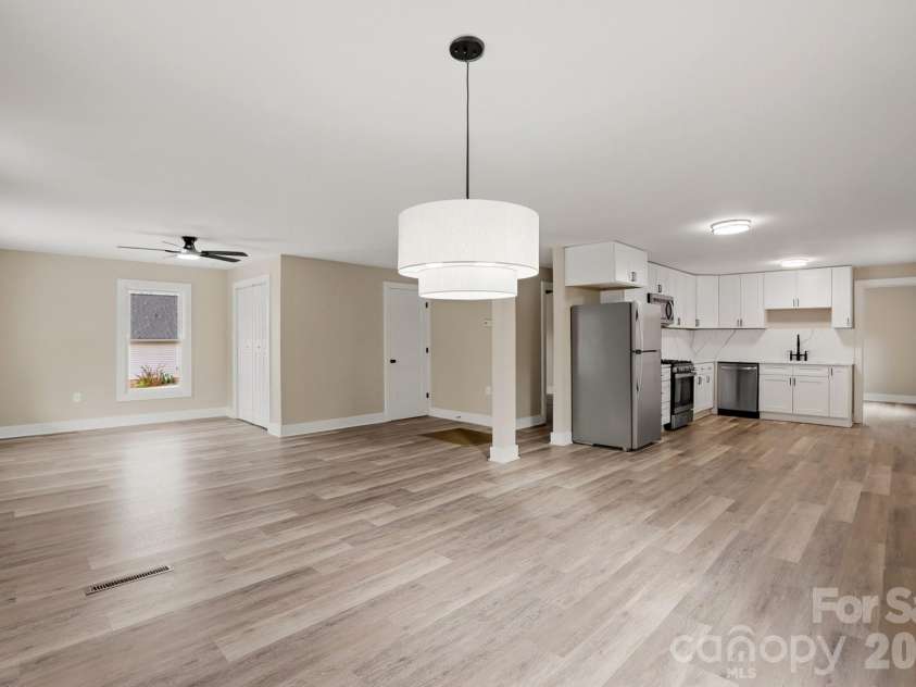 212 Pethel Street, Kannapolis, NC 28081.  MLS# CAR4349050, YatesRealty ID 13963. 