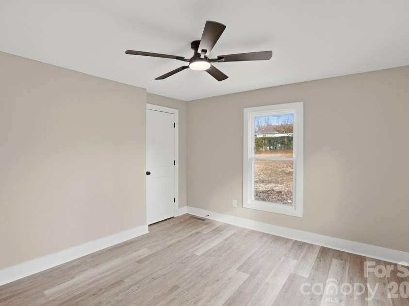 212 Pethel Street, Kannapolis, NC 28081.  MLS# CAR4349050, YatesRealty ID 13963. 