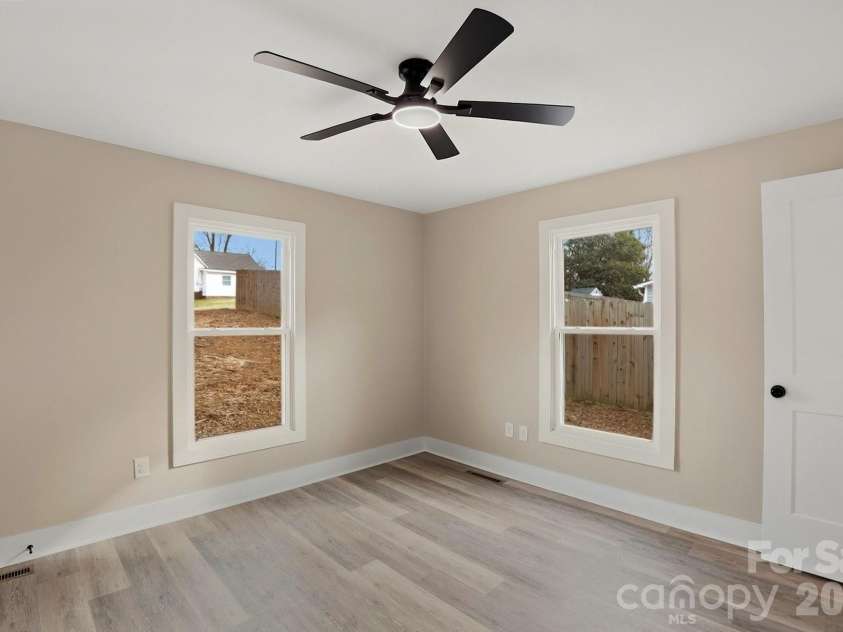 212 Pethel Street, Kannapolis, NC 28081.  MLS# CAR4349050, YatesRealty ID 13963. 