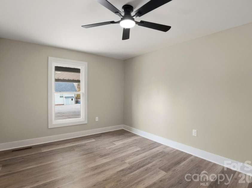 212 Pethel Street, Kannapolis, NC 28081.  MLS# CAR4349050, YatesRealty ID 13963. 