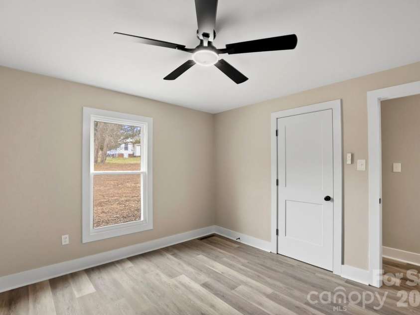 212 Pethel Street, Kannapolis, NC 28081.  MLS# CAR4349050, YatesRealty ID 13963. 