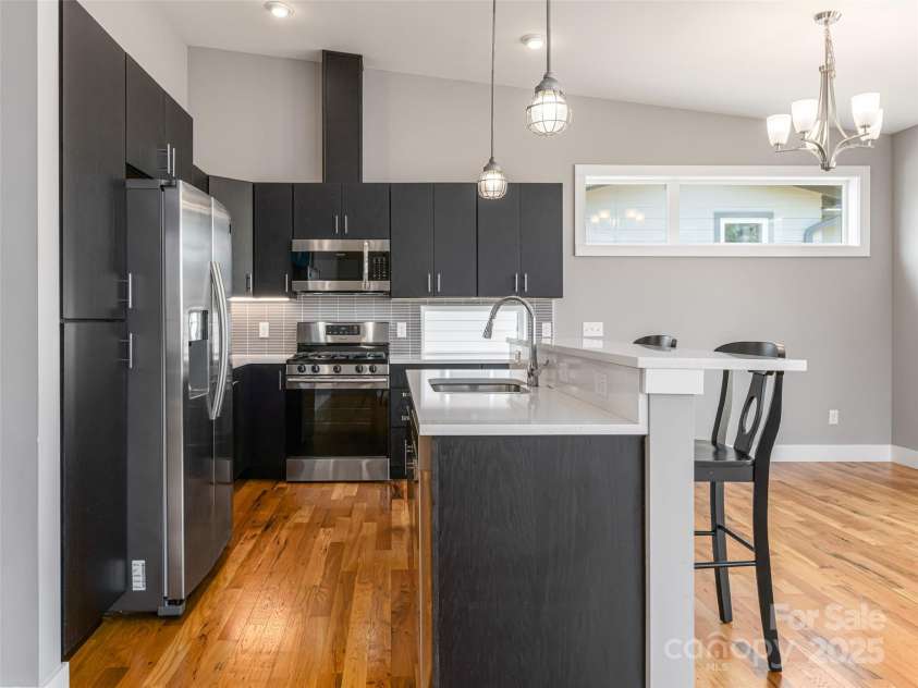 7 Mauricet Lane, Asheville, NC 28806.  MLS# CAR4241872, YatesRealty ID 13963. Appliance upgrade. 