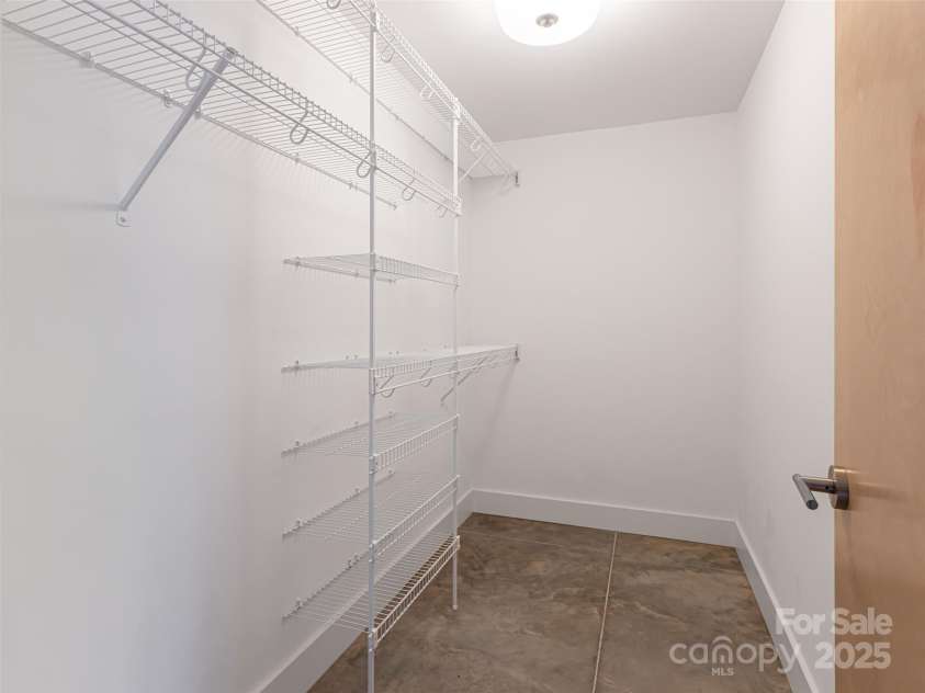 7 Mauricet Lane, Asheville, NC 28806.  MLS# CAR4241872, YatesRealty ID 13963. With walk-in closet